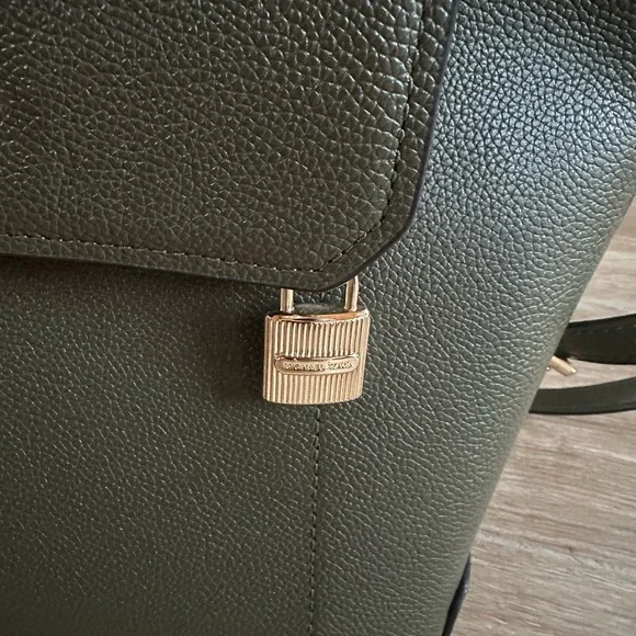 Michael Kors Hayes Medium Penbled Leather Backpack in olive green - Picture 5 of 9